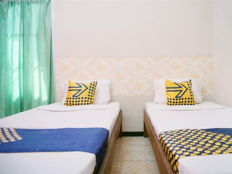 Spot On 2629 Duta Karimun Hotel Karimunjawa Buitenkant foto